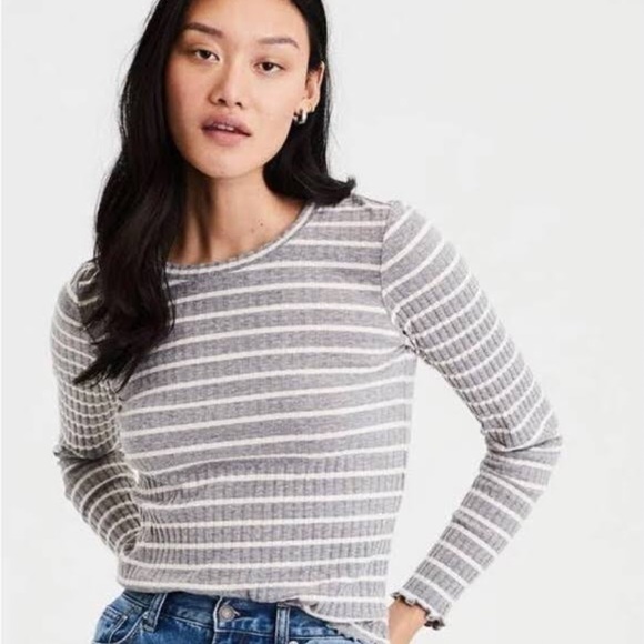 American Eagle Outfitters Tops - American Eagle | Cropped Ribbed Long Sleeved T-shirt